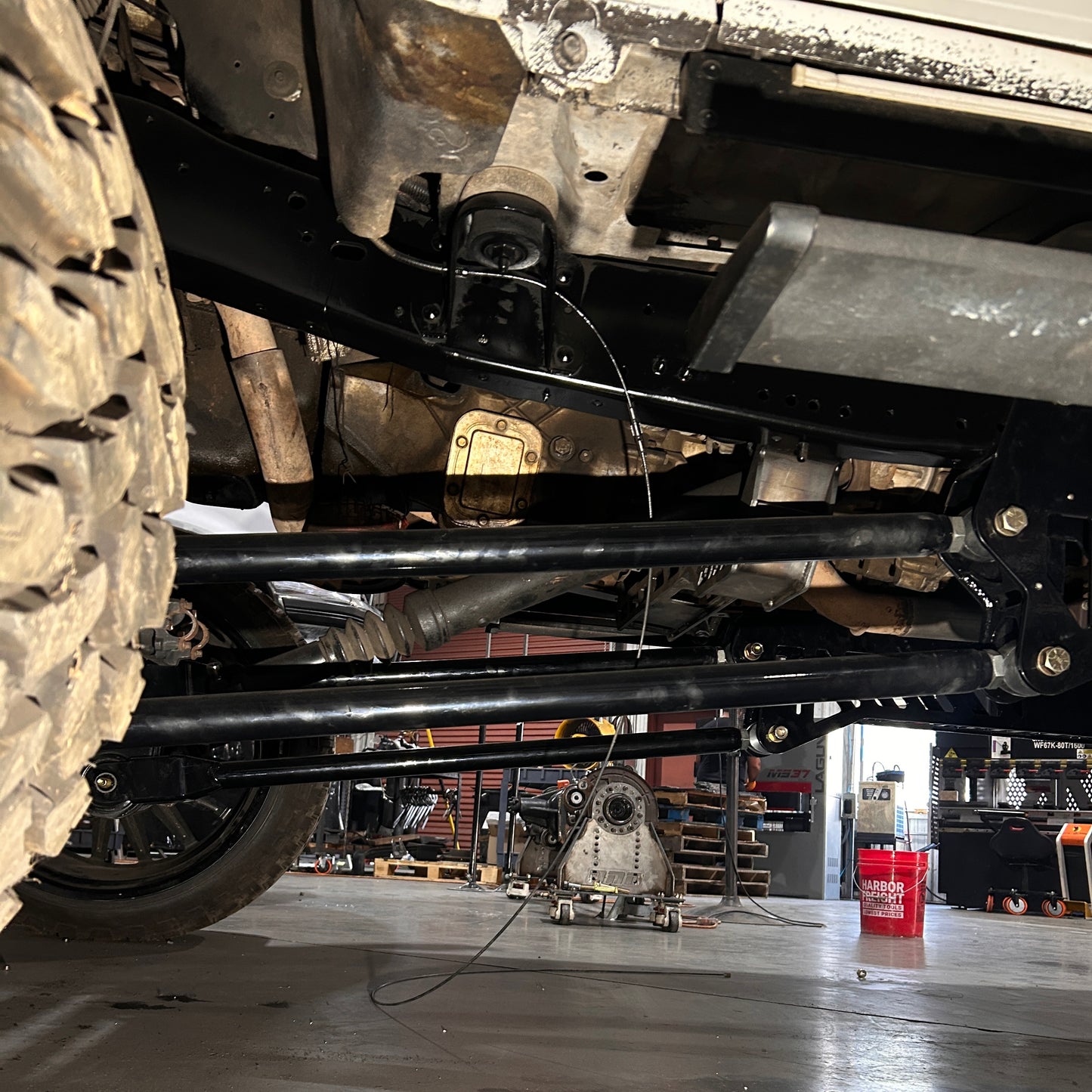 (PRE-ORDER) OBS 05+ Cradle 4-Link Kit With Rear Air Ride