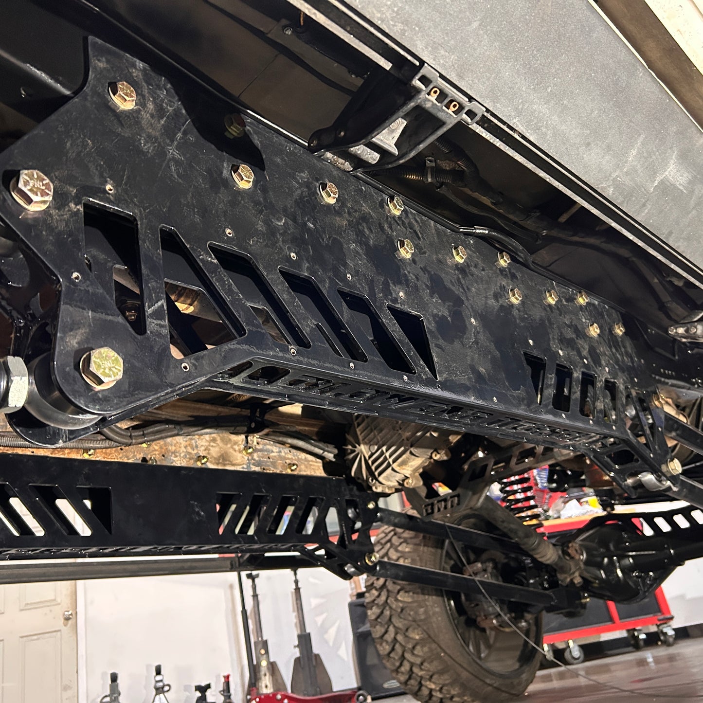 (PRE-ORDER) OBS 05+ Cradle 4-Link Kit With Rear Air Ride