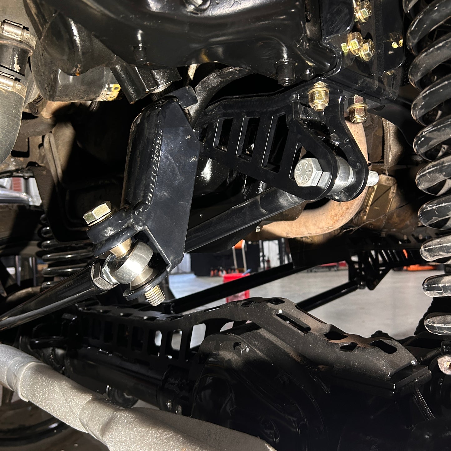 (PRE-ORDER) OBS 05+ Cradle 4-Link Kit With Rear Air Ride