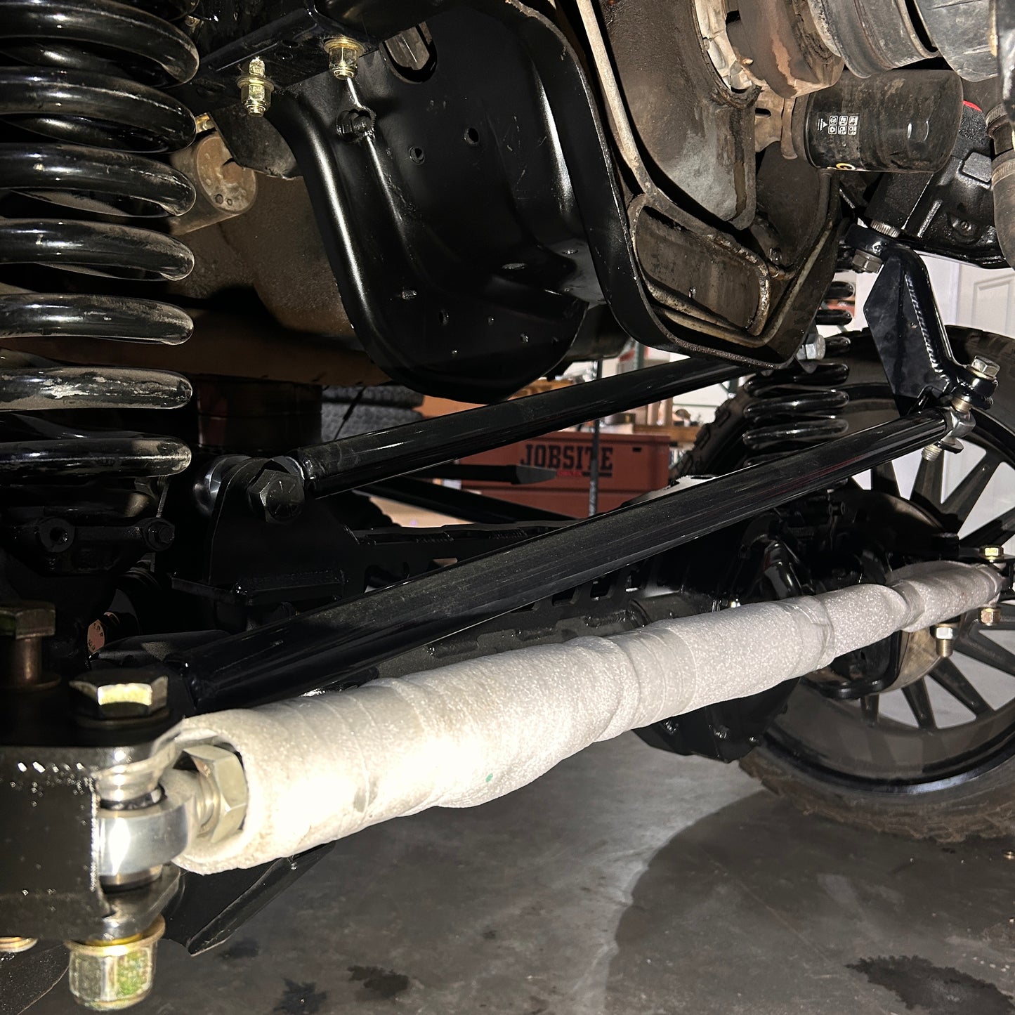 (PRE-ORDER) OBS 05+ 4-12" Fabricated Track Bar, Bracket, & Truss Kit
